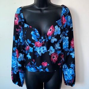 Floral balloon sleeve crop top